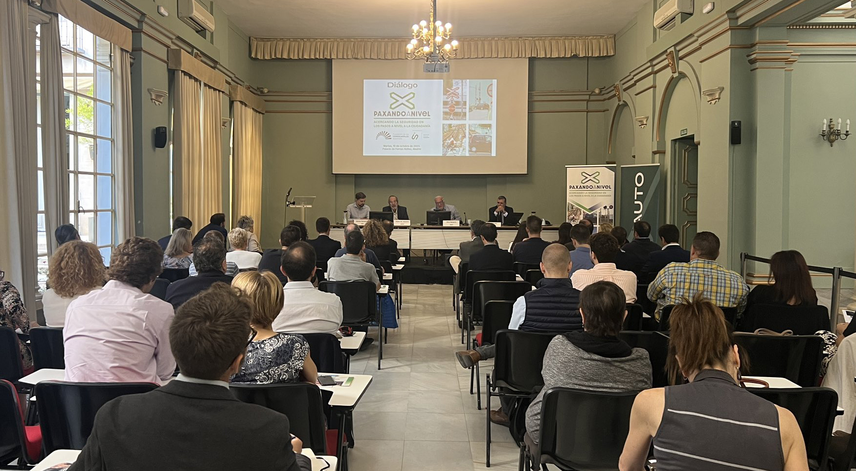 �PaXando a Nivel� re�ne en Madrid a los sectores ferroviario, de la carretera, la investigaci�n y la educaci�n para dialogar sobre la seguridad en los pasos a nivel 